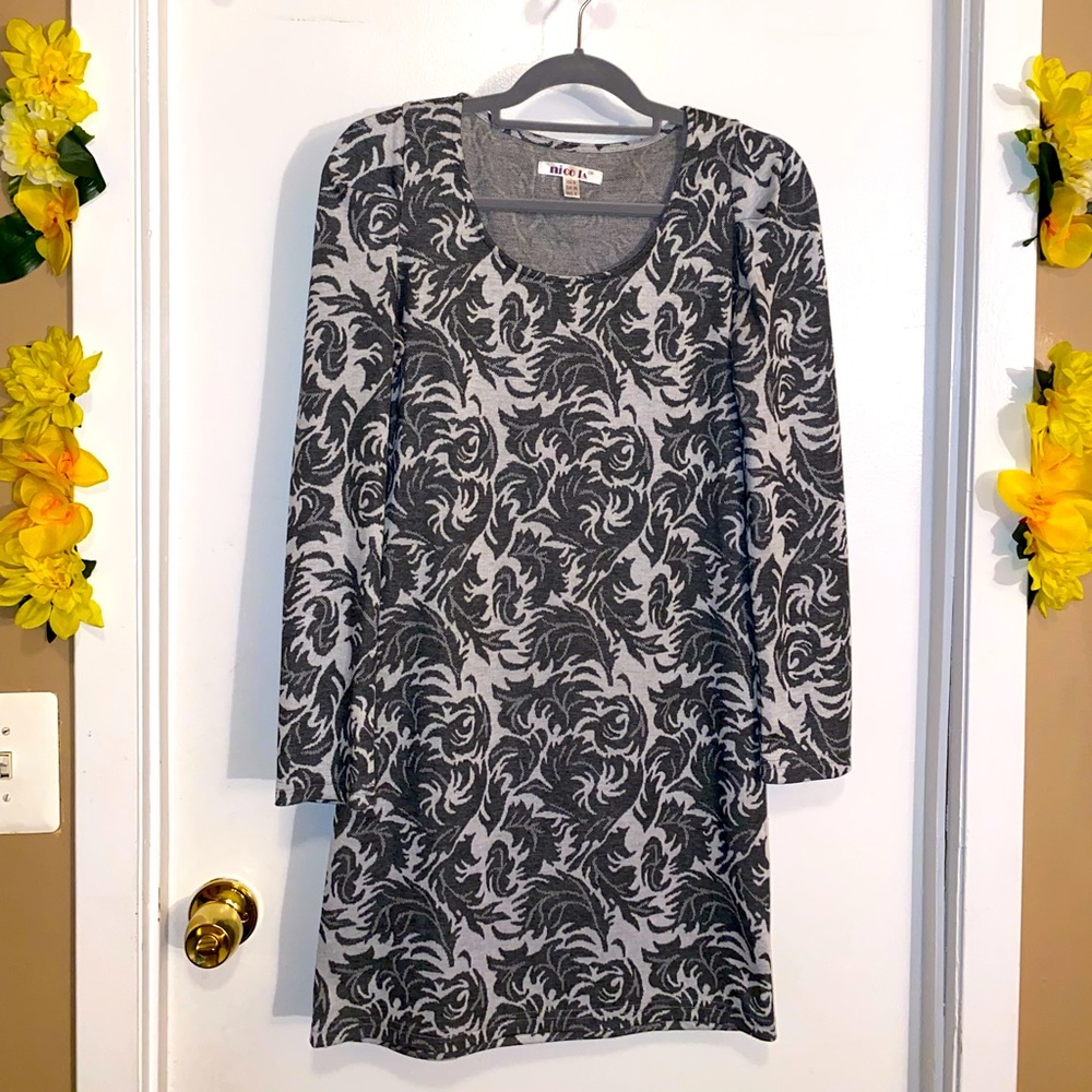 Jacquard Grey/White Long Sleeved Bodycon Dress